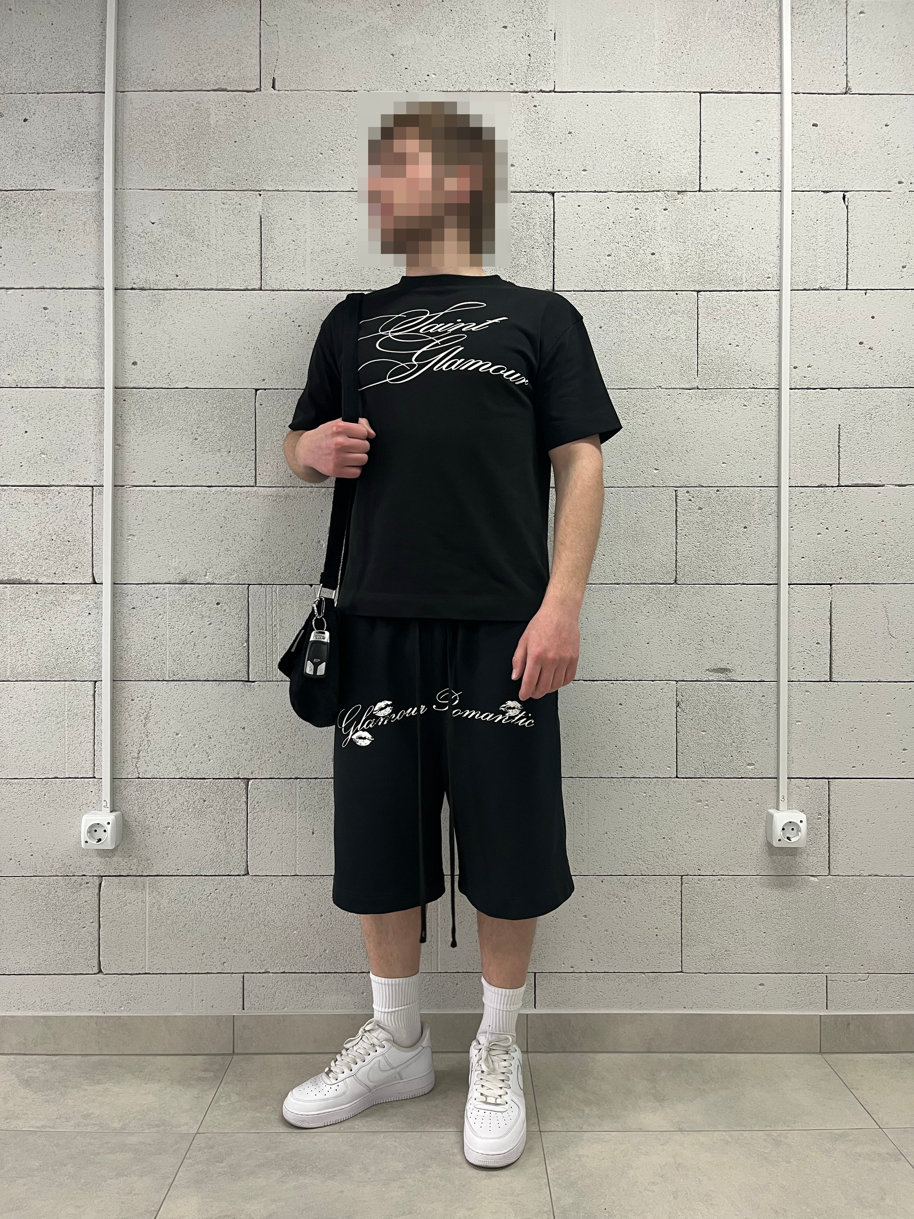 «SAINT GLAMOUR» BLACK T-SHIRT