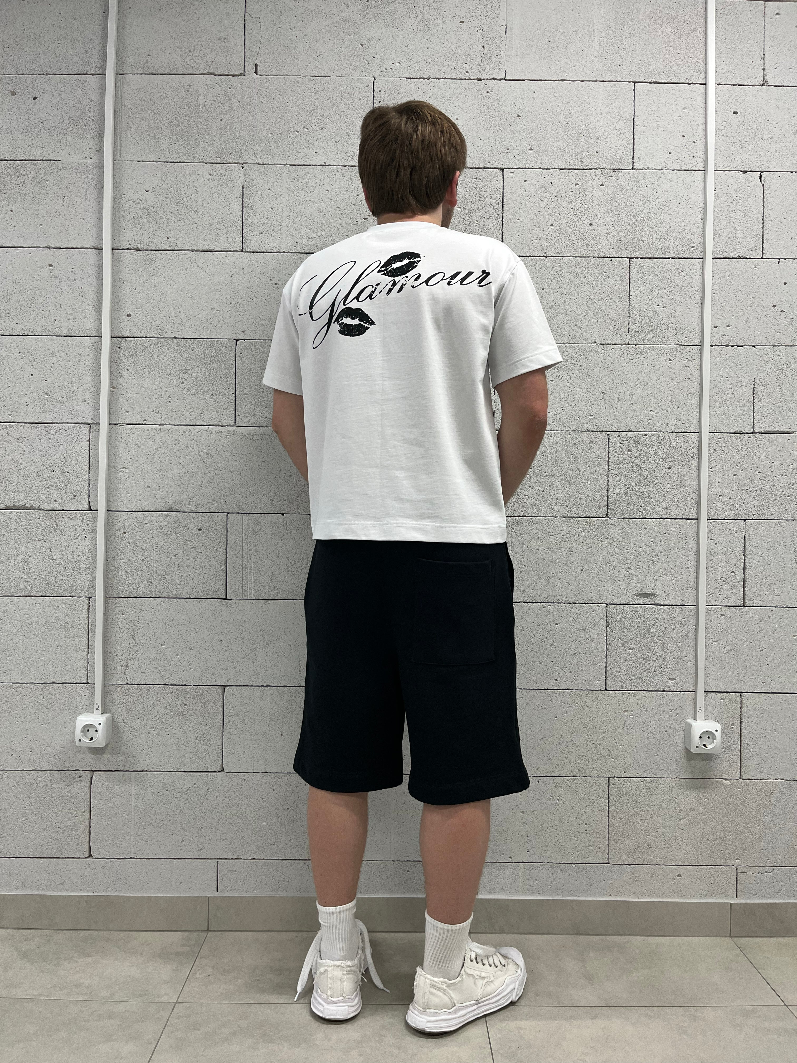 «GLAMOUR» WHITE T-SHIRT