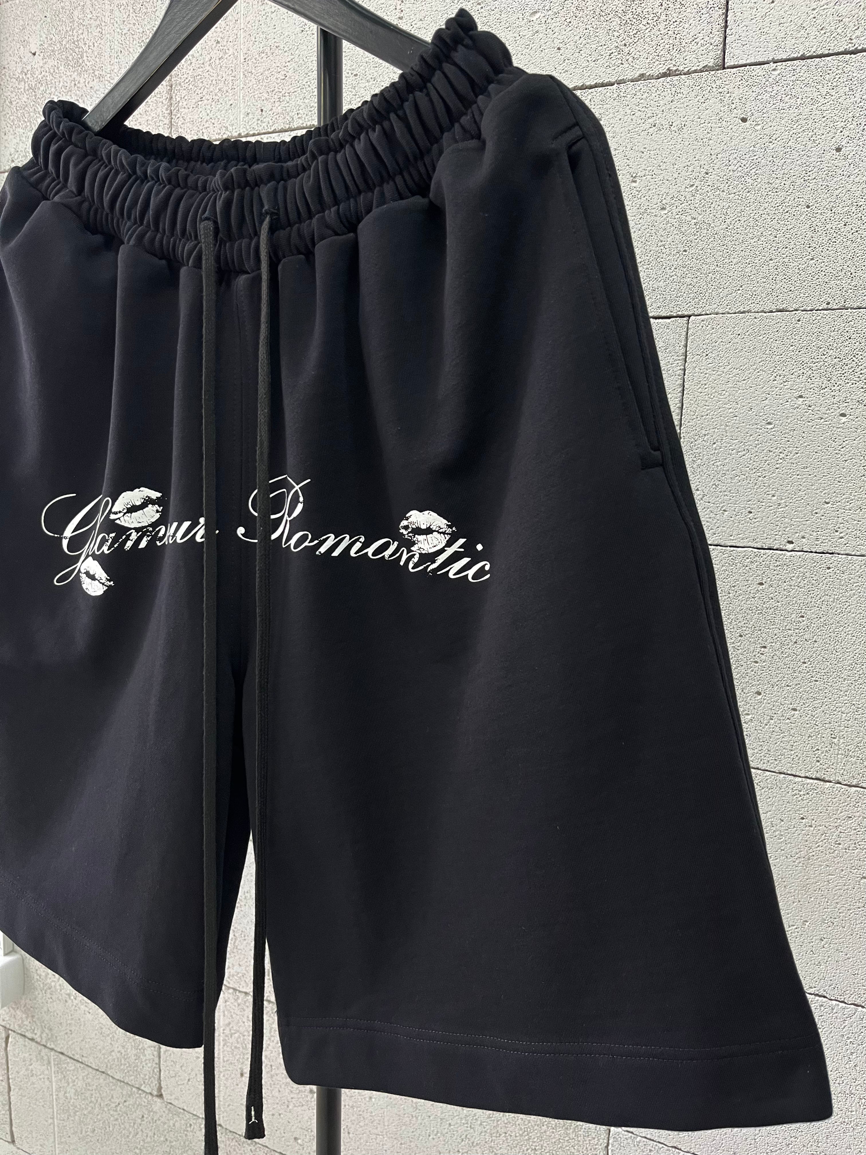 «GLAMOUR ROMANTIC» SHORTS