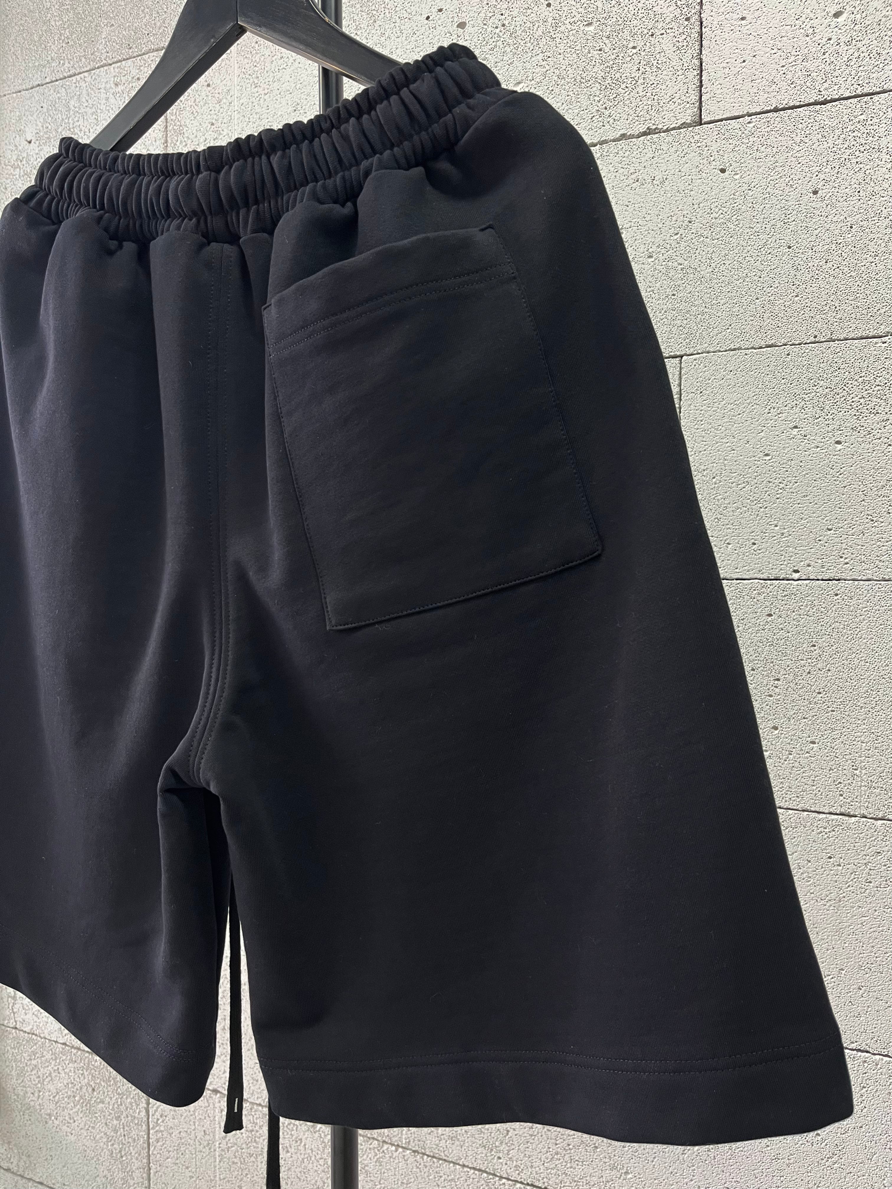 «GLAMOUR ROMANTIC» SHORTS