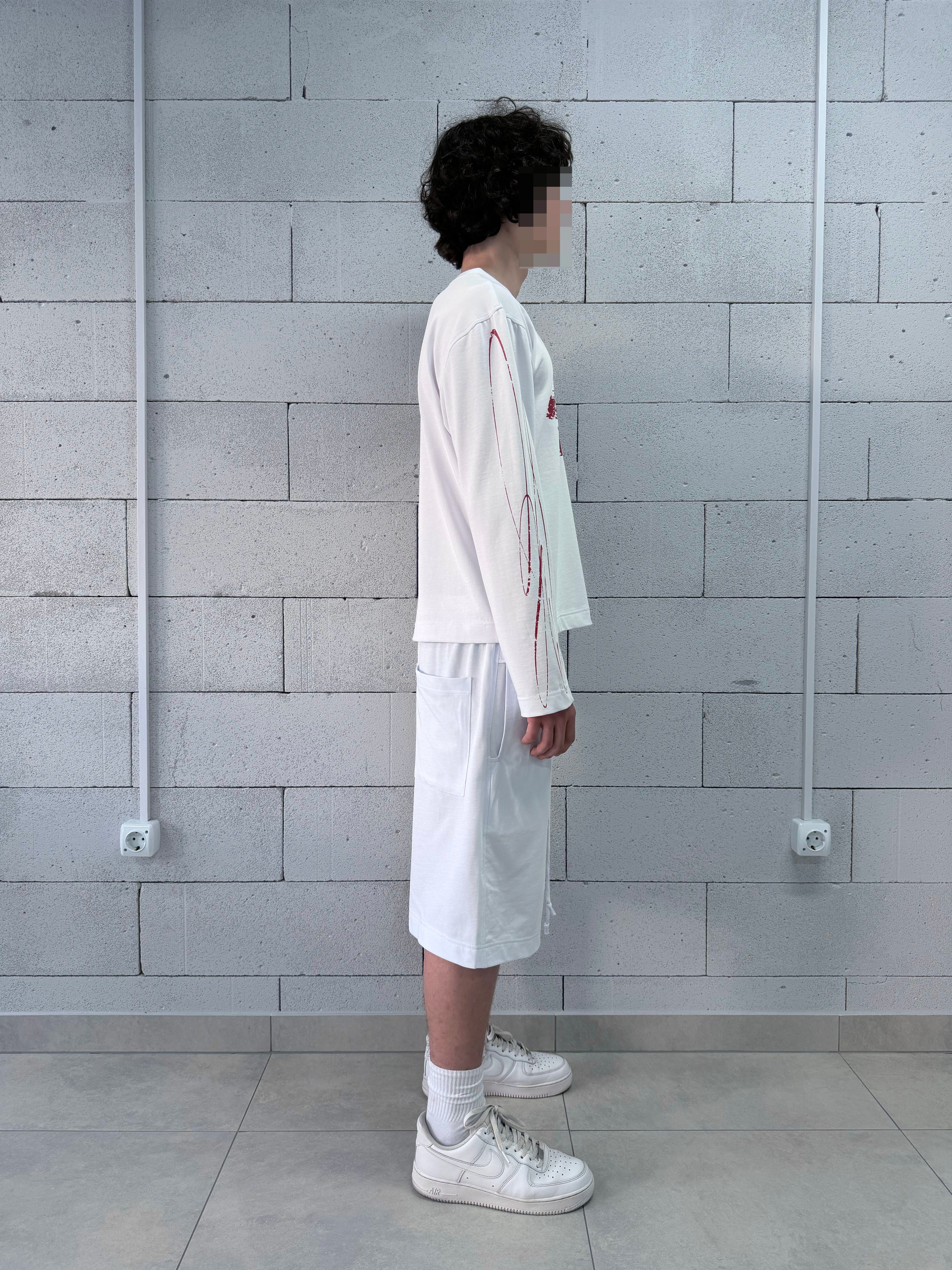 «LOVE KISS» WHITE LONGSLEEVE
