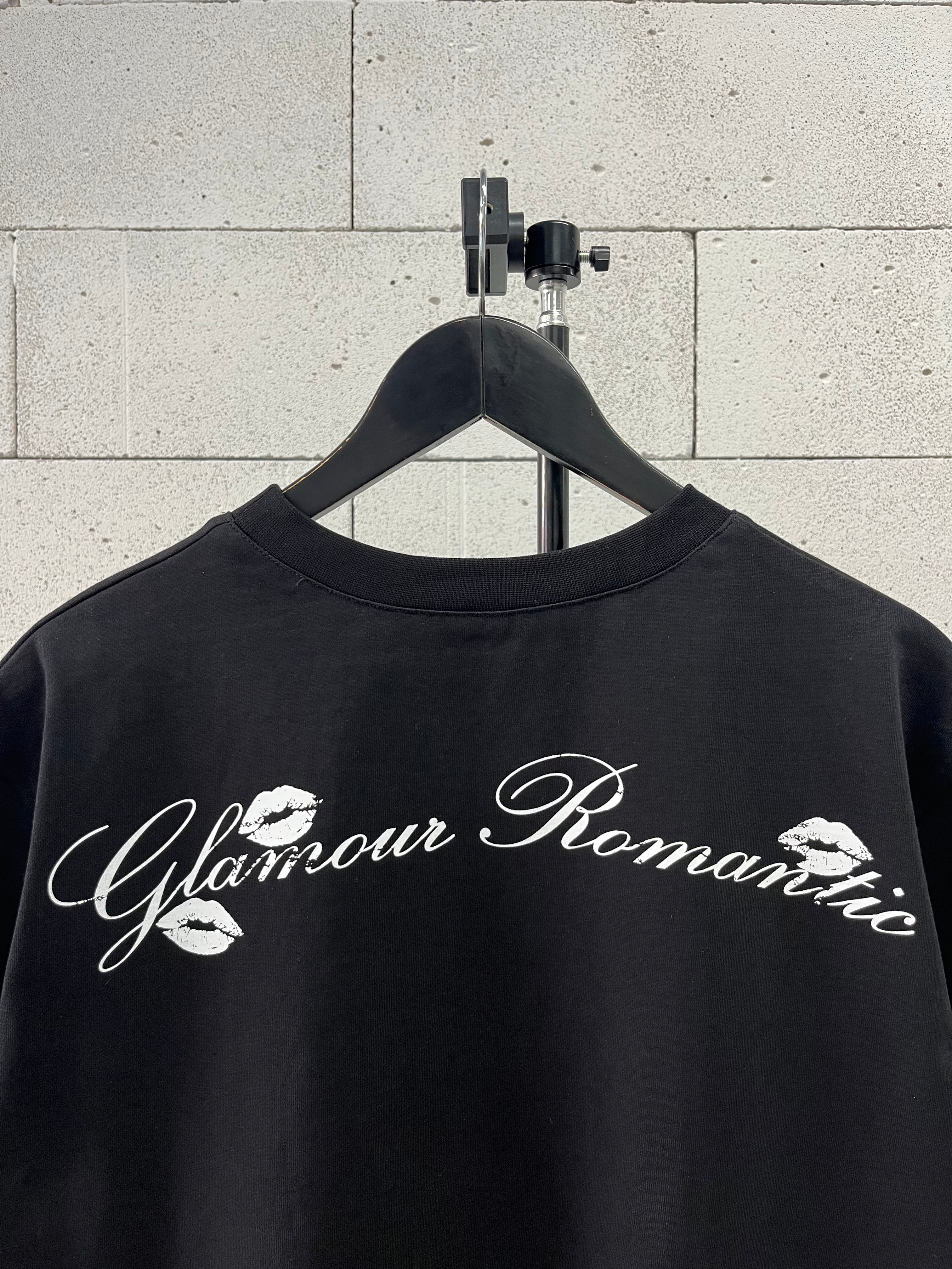 «GLAMOUR ROMANTIC» BLACK T-SHIRT