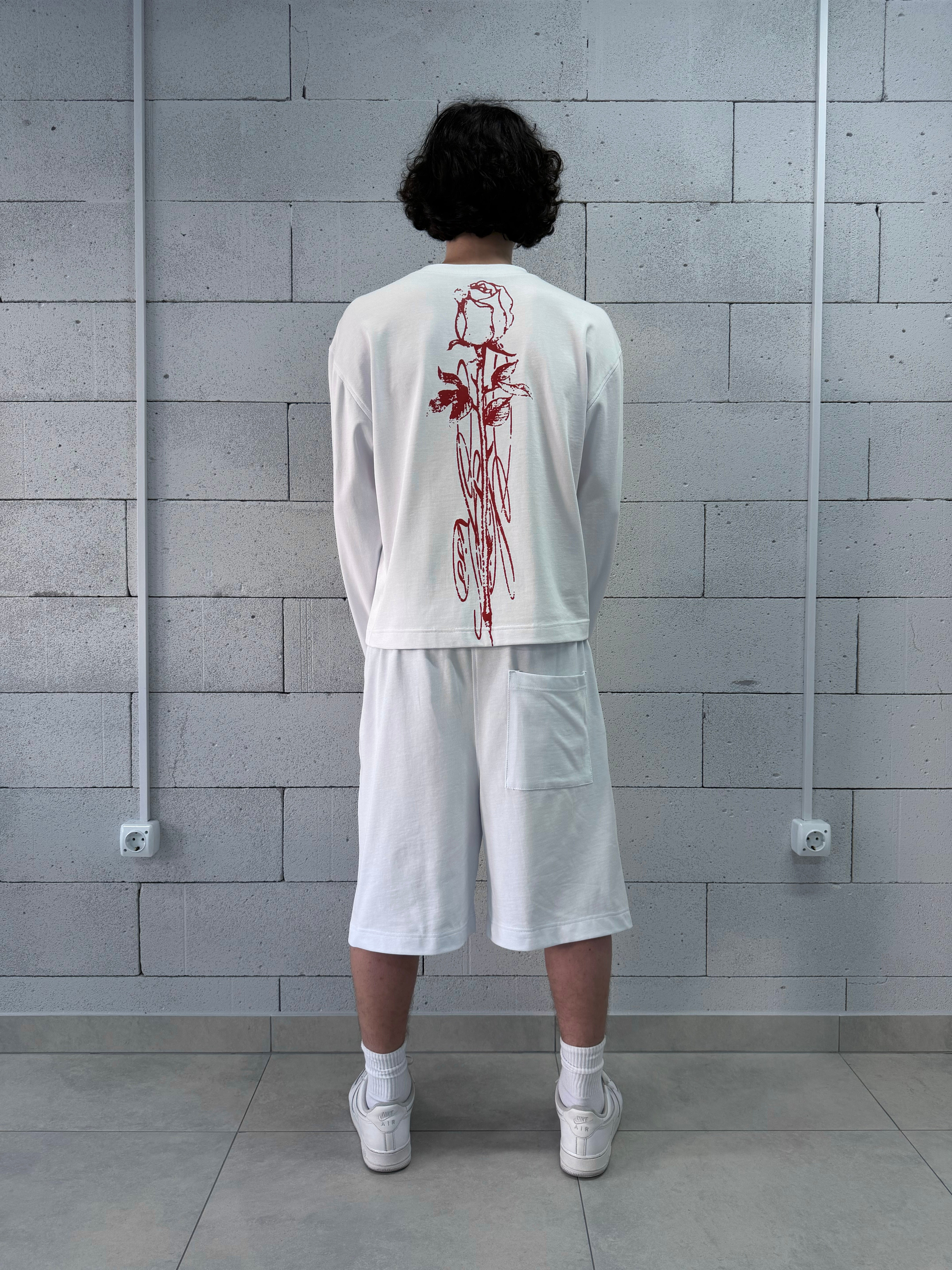 «LOVE KISS» WHITE LONGSLEEVE