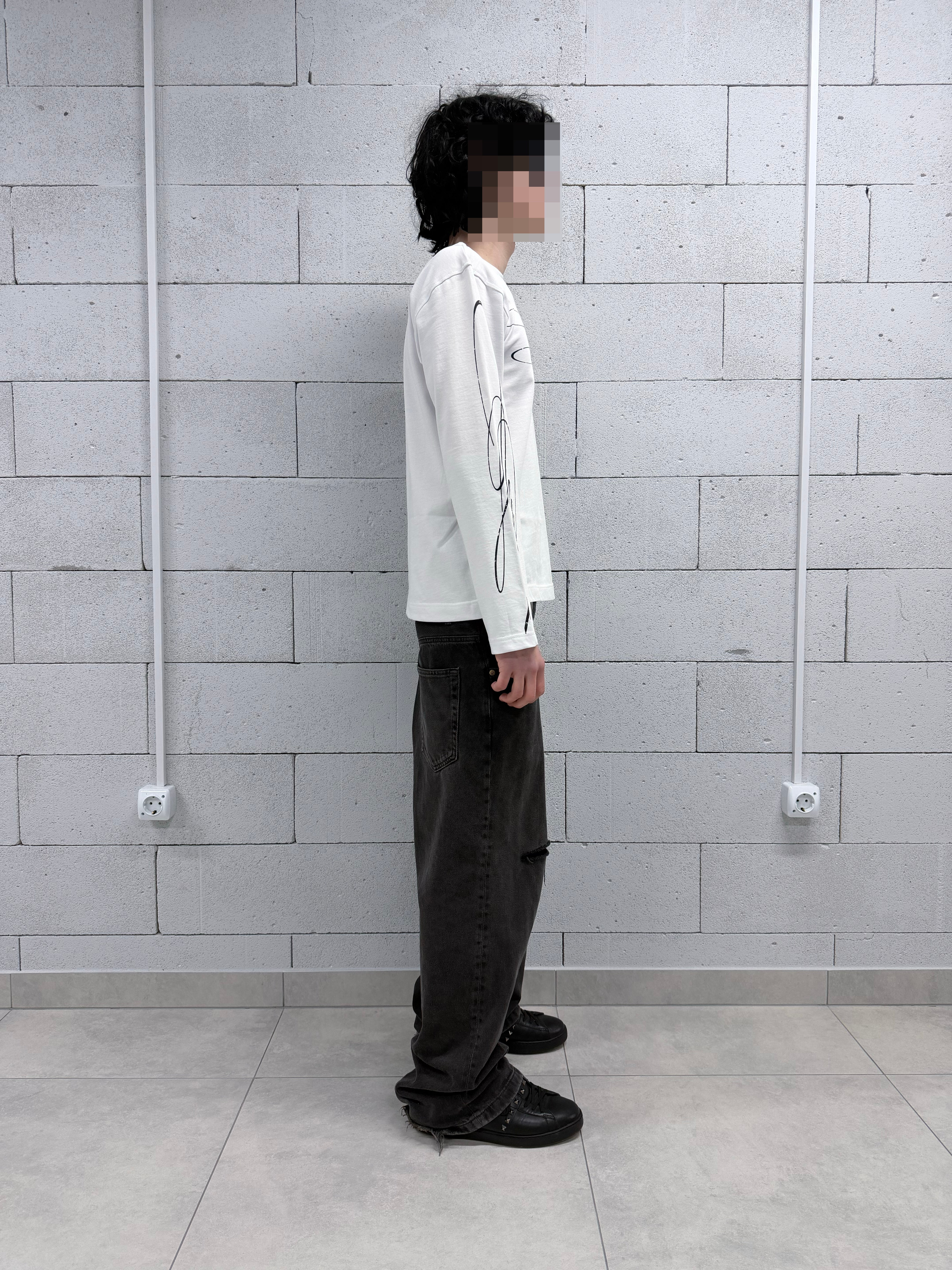 «DAGGER» WHITE LONGSLEEVE